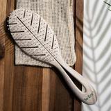 so-eco-detangling-leaf-hair-brush-1-db-3.jpg